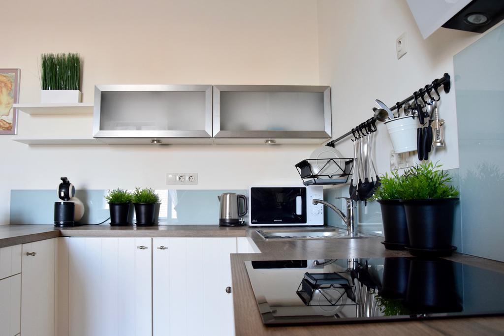 Luxury Apartment By Hi5 - Kiraly Street Suite Budapest Exterior foto