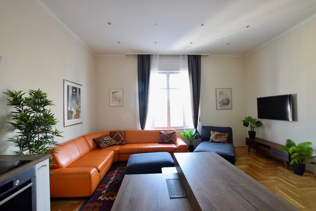 Luxury Apartment By Hi5 - Kiraly Street Suite Budapest Exterior foto
