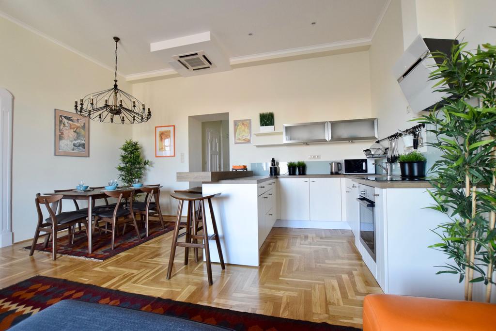 Luxury Apartment By Hi5 - Kiraly Street Suite Budapest Exterior foto