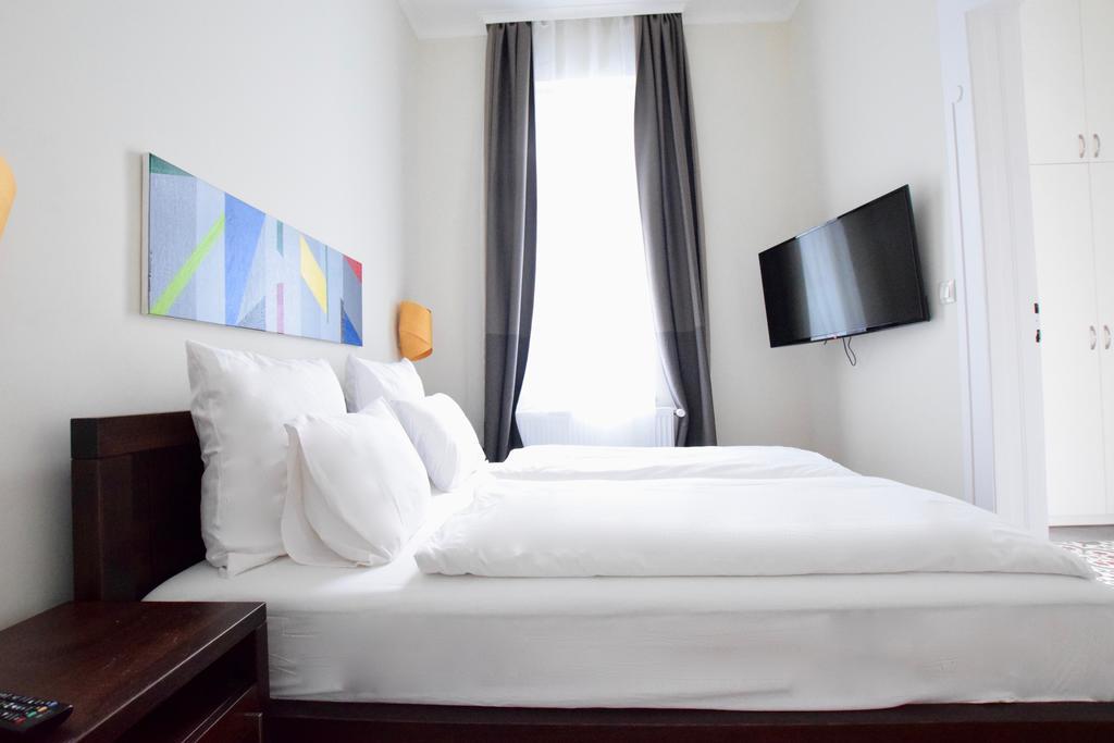 Luxury Apartment By Hi5 - Kiraly Street Suite Budapest Exterior foto
